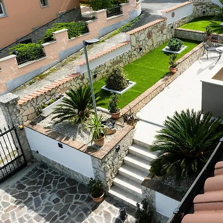 Piccolo Paradiso Luna Apartment