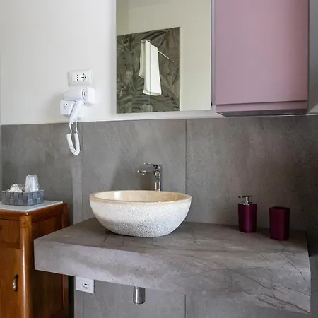 Piccolo Paradiso Luna Apartment *